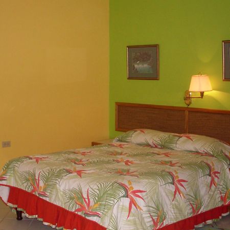 Chaguaramas Coral Cove Marina Hotel מראה חיצוני תמונה